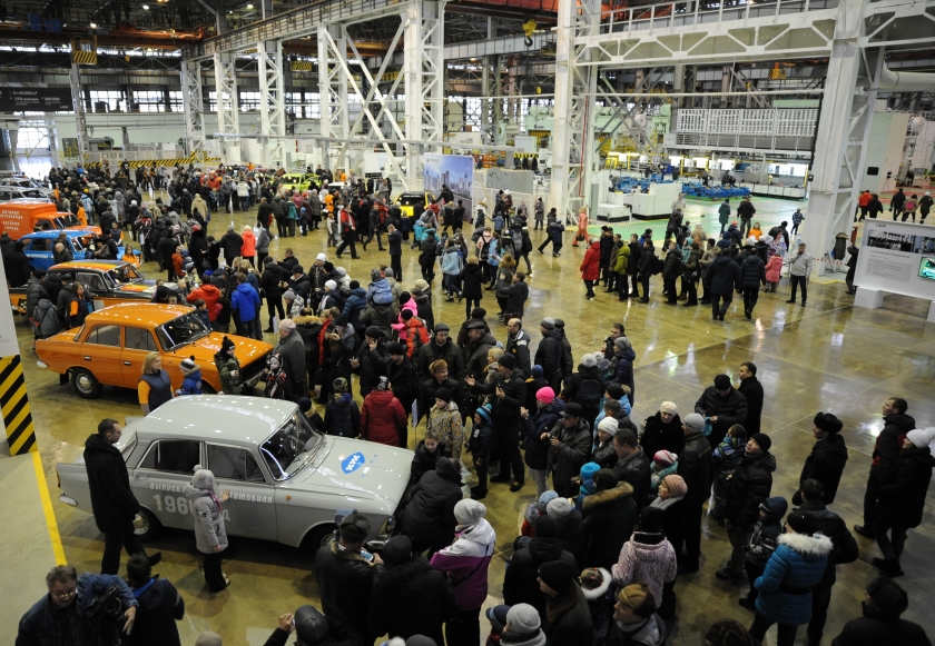 ''LADA Ижевский автозавод'': 50 лет первому автомобилю